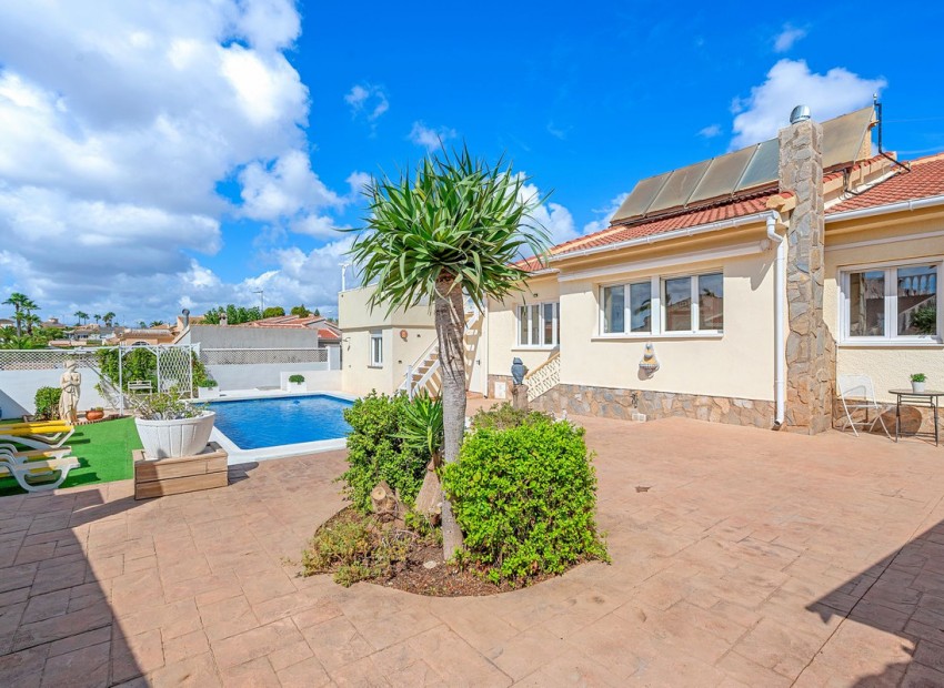 A Vendre - Villa - Ciudad Quesada