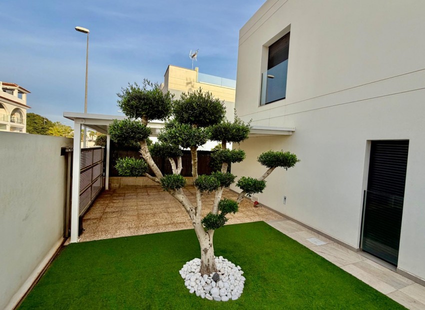 A Vendre - Villa - Ciudad Quesada