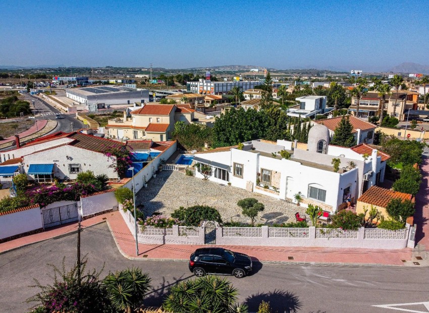 A Vendre - Villa - Ciudad Quesada