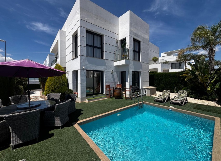 A Vendre - Villa - Ciudad Quesada