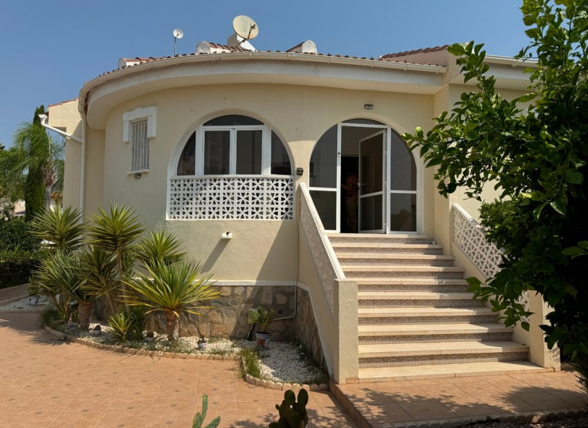 A Vendre - Villa - Ciudad Quesada
