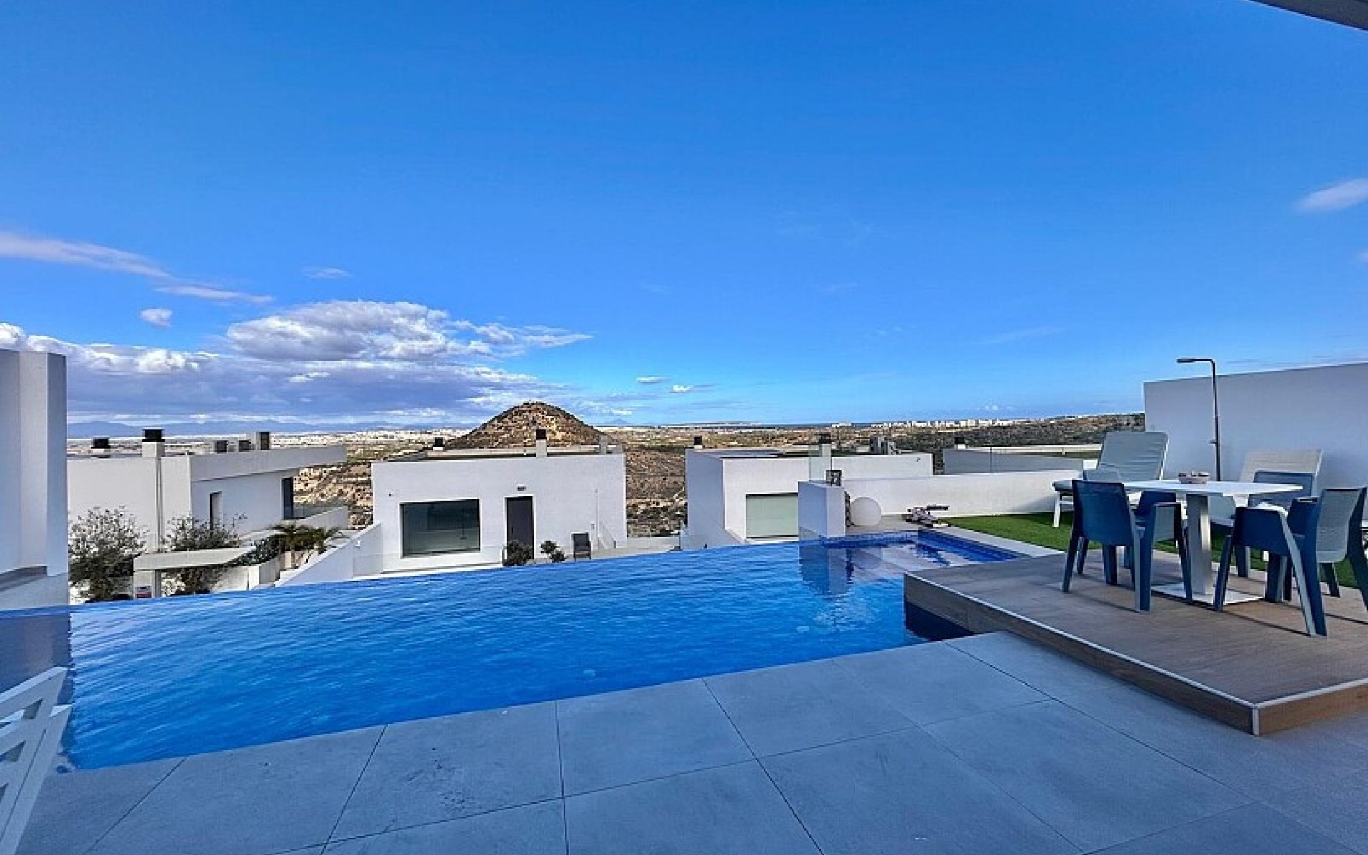 A Vendre - Villa - Ciudad Quesada