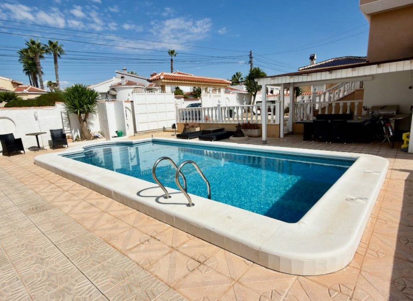A Vendre - Villa - Ciudad Quesada
