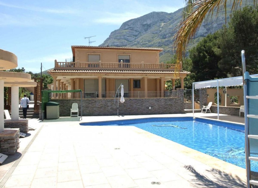 A Vendre - Villa - Dénia - Denia Centro