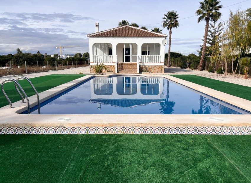 A Vendre - Villa - Dolores - Dolores Centro