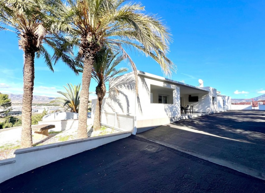 A Vendre - Villa - Elda - Elda Centro