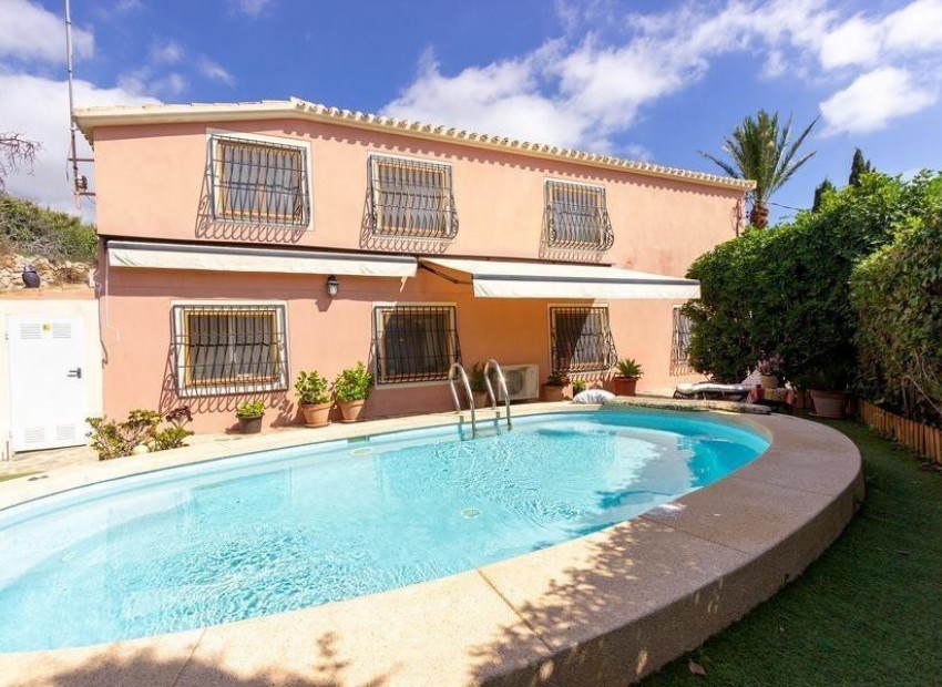 A Vendre - Villa - Finestrat