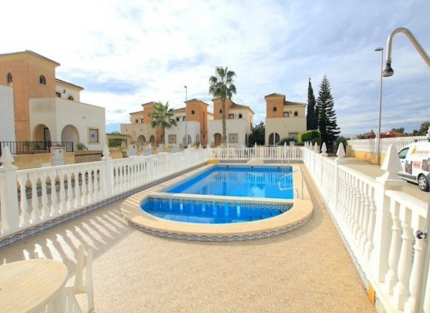 A Vendre - Villa - Guardamar Del Segura - El Raso