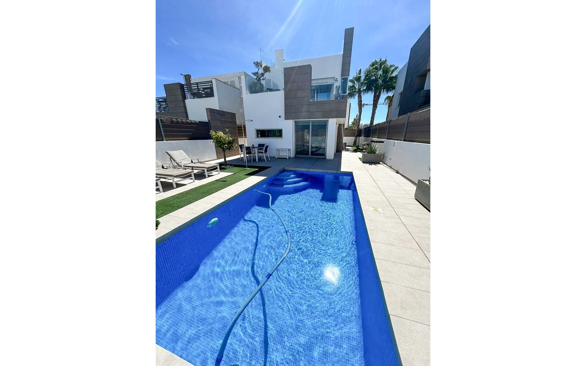 A Vendre - Villa - Guardamar Del Segura - El Raso