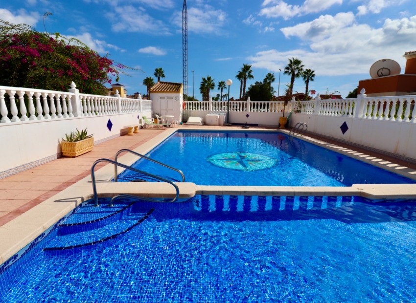 A Vendre - Villa - Guardamar Del Segura - El Raso