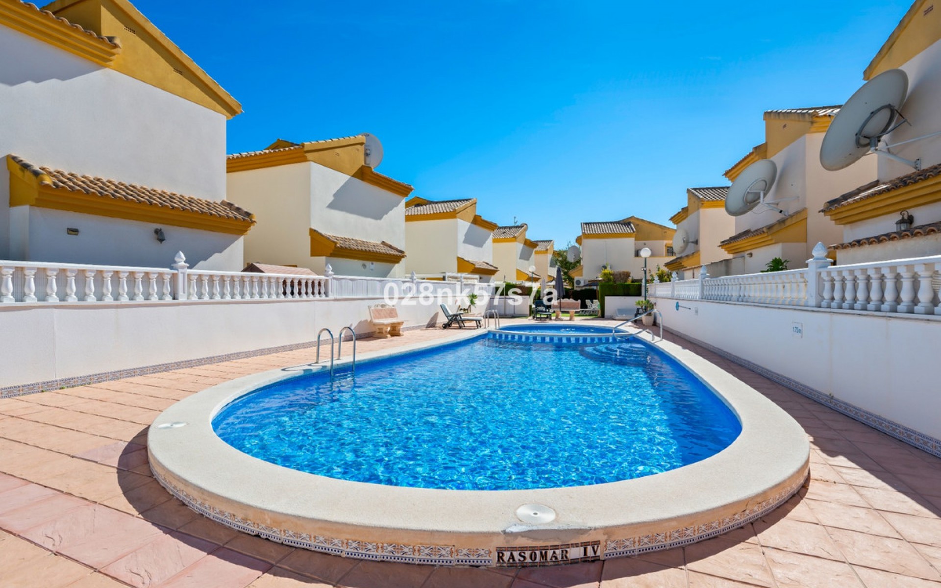 A Vendre - Villa - Guardamar Del Segura - Urbanización El Raso