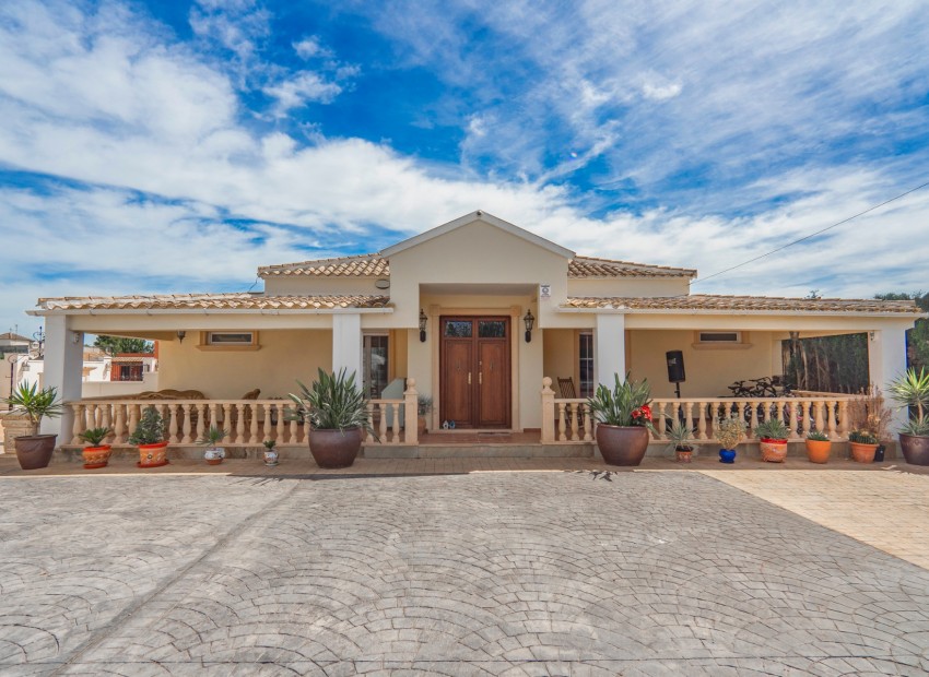 A Vendre - Villa - Heredades - Heradades