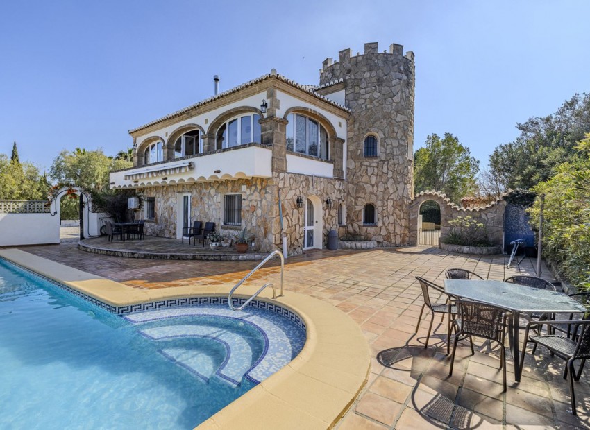 A Vendre - Villa - Javea