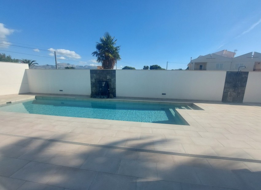 A Vendre - Villa - l'Alfas del Pi - Albir