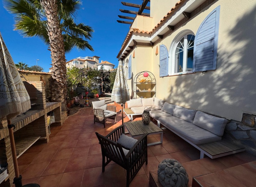 A Vendre - Villa - La Zenia