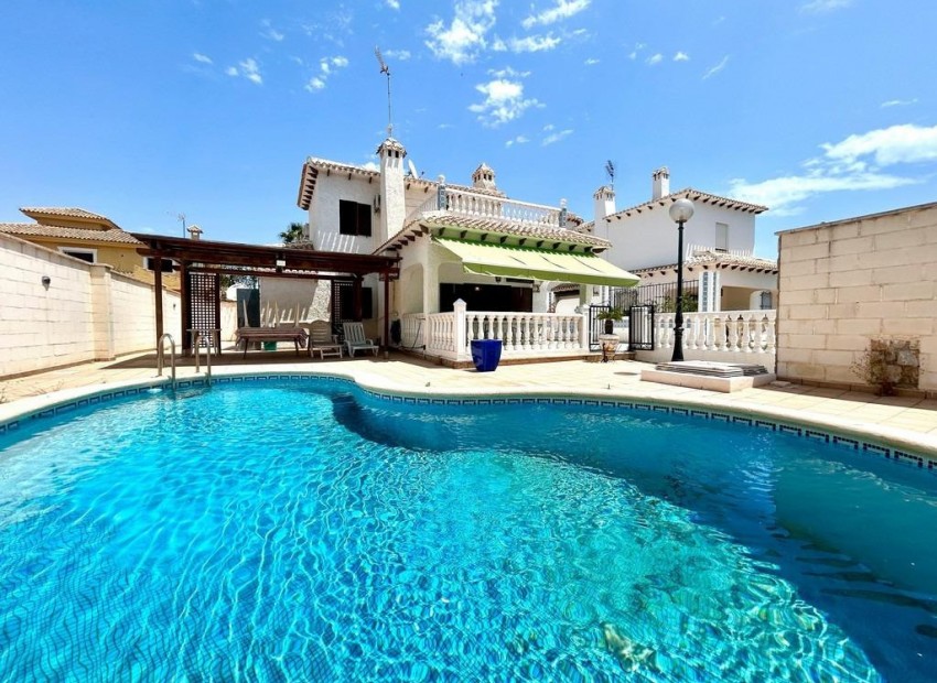 A Vendre - Villa - La Zenia