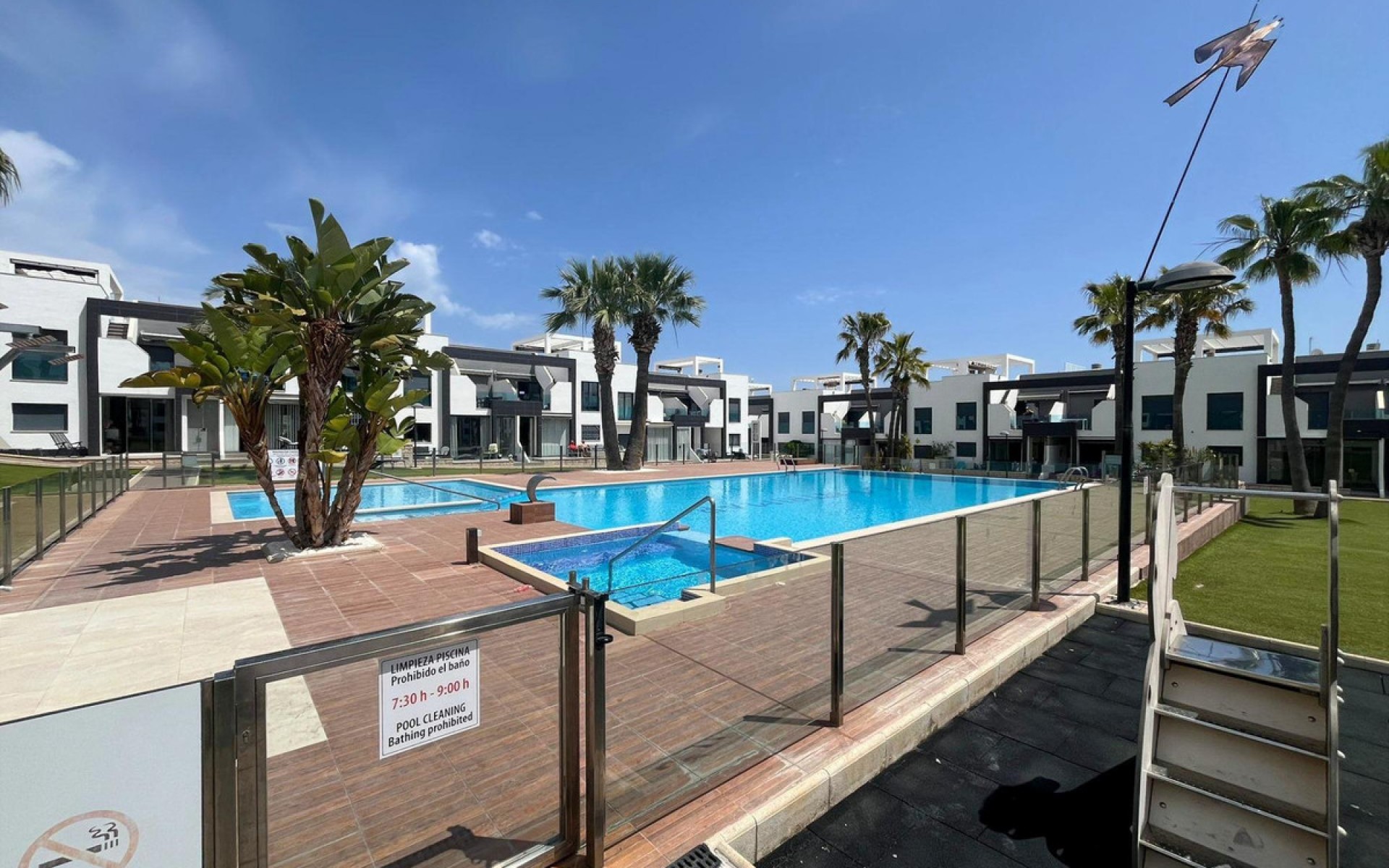 A Vendre - Villa - La Zenia