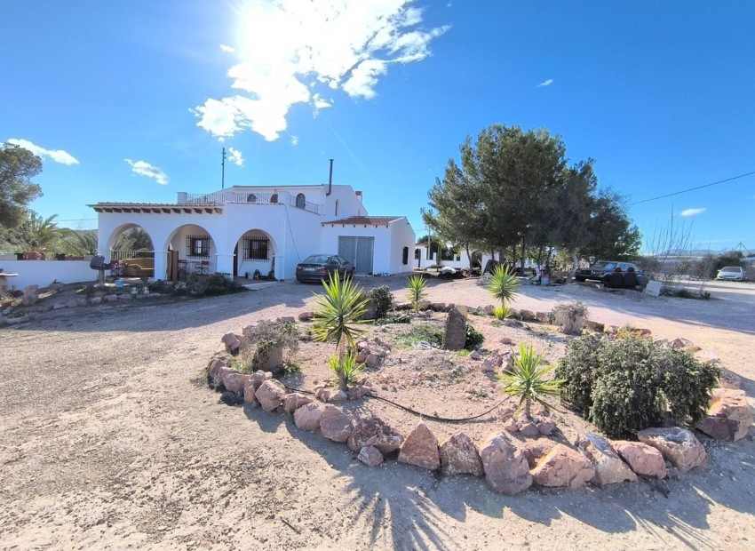A Vendre - Villa - Novelda - Novelda Centro