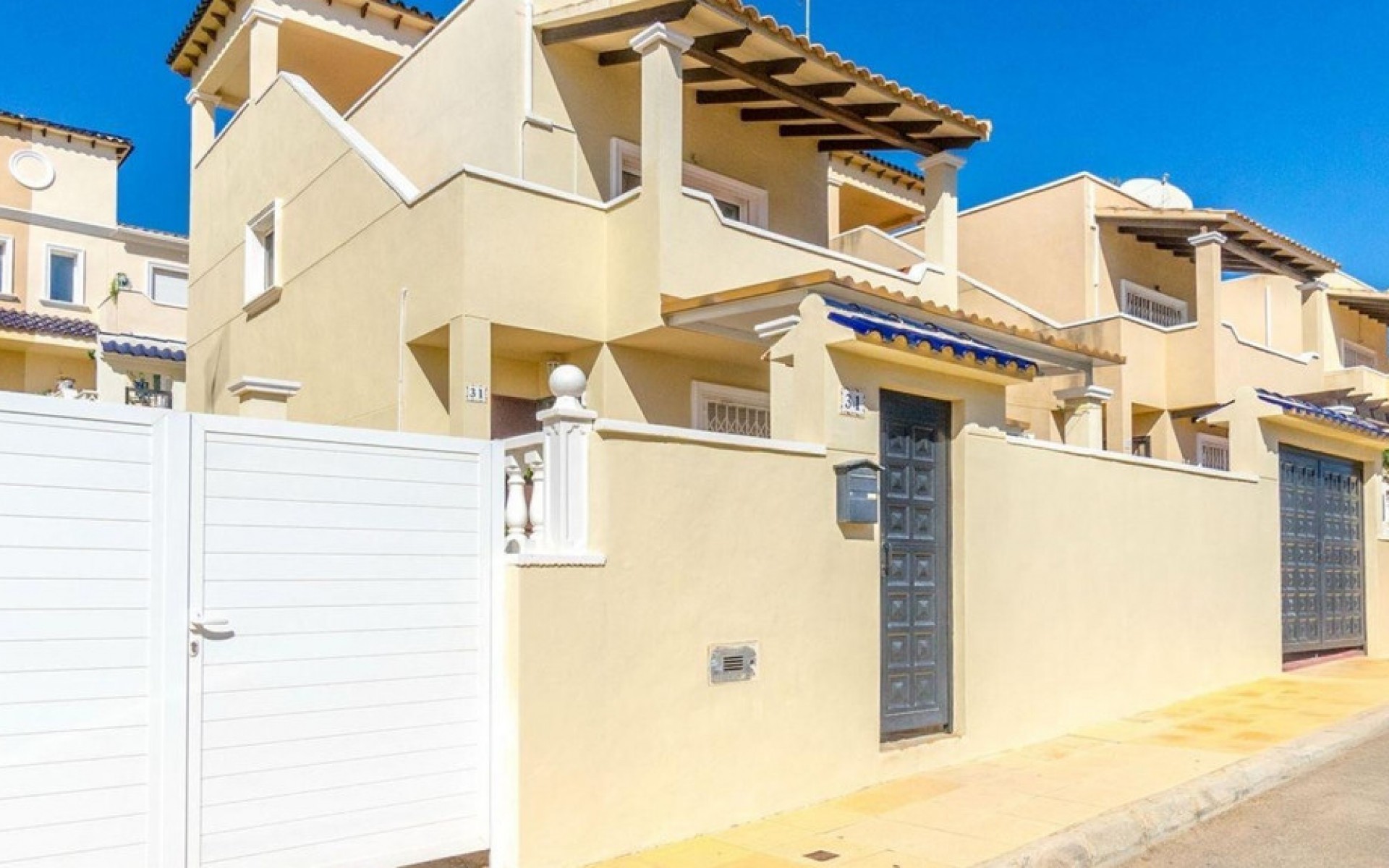 A Vendre - Villa - Orihuela - Villamartin