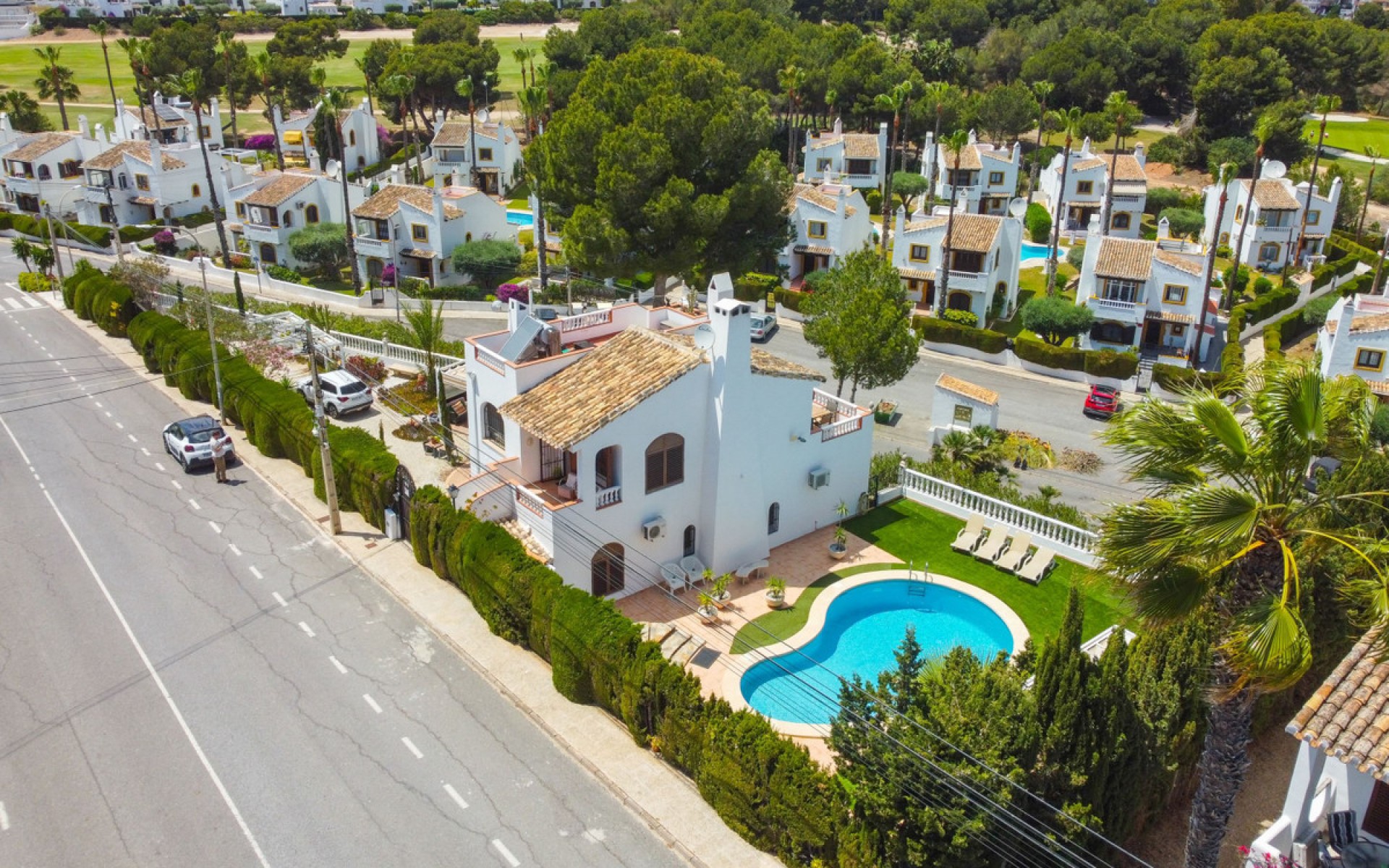 A Vendre - Villa - Orihuela - Villamartin