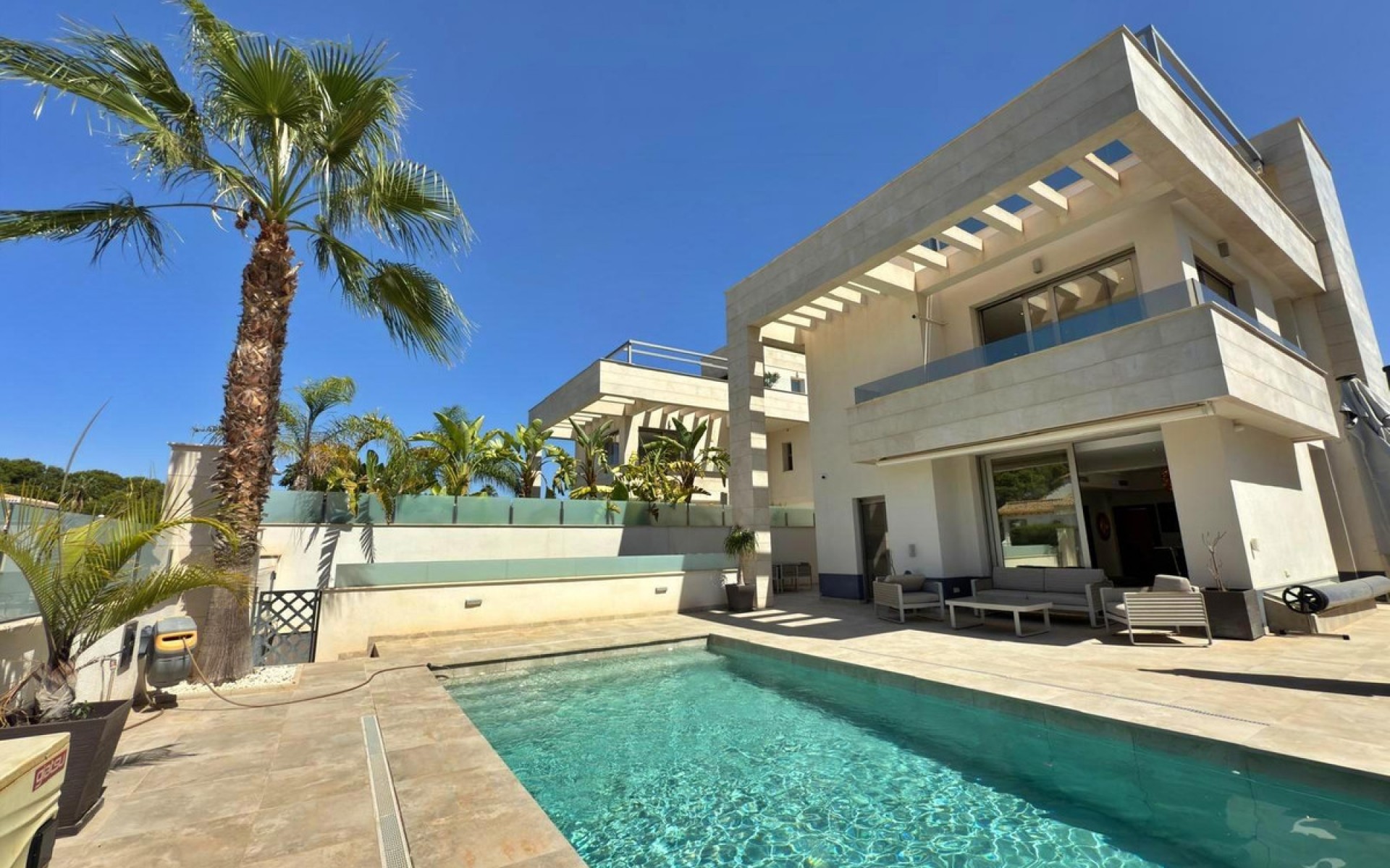 A Vendre - Villa - Orihuela - Villamartin