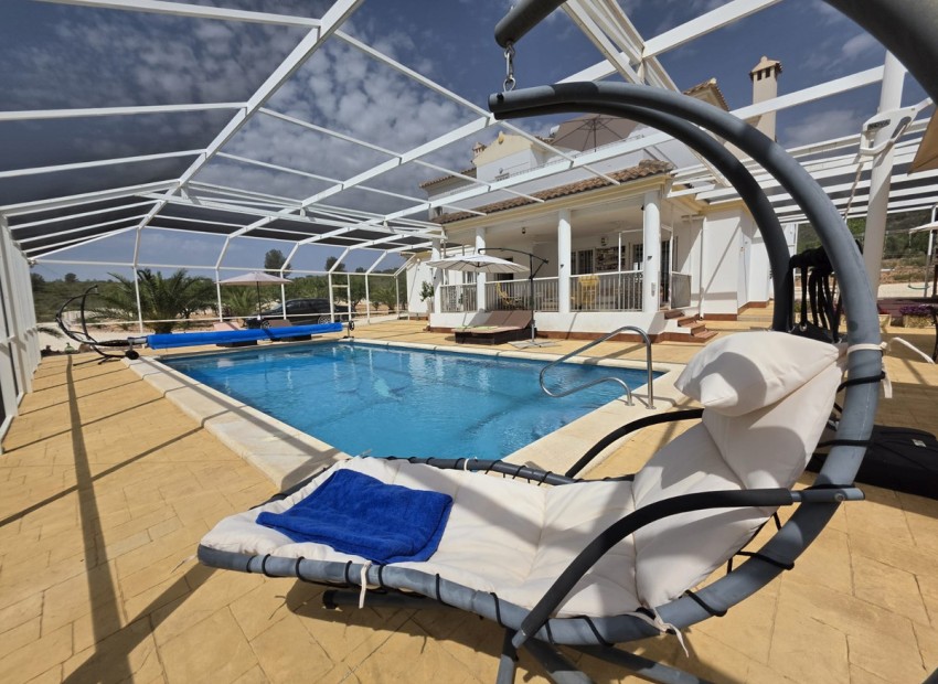 A Vendre - Villa - Pinoso - Lel