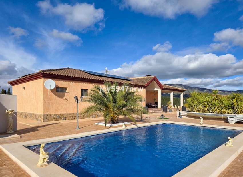 A Vendre - Villa - Pinoso - Pinoso Centro