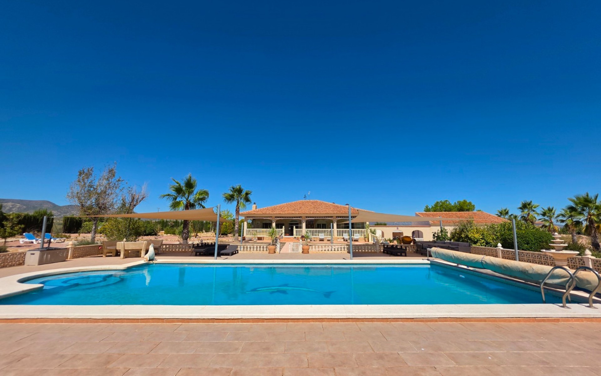 A Vendre - Villa - Pinoso - Pinoso Centro