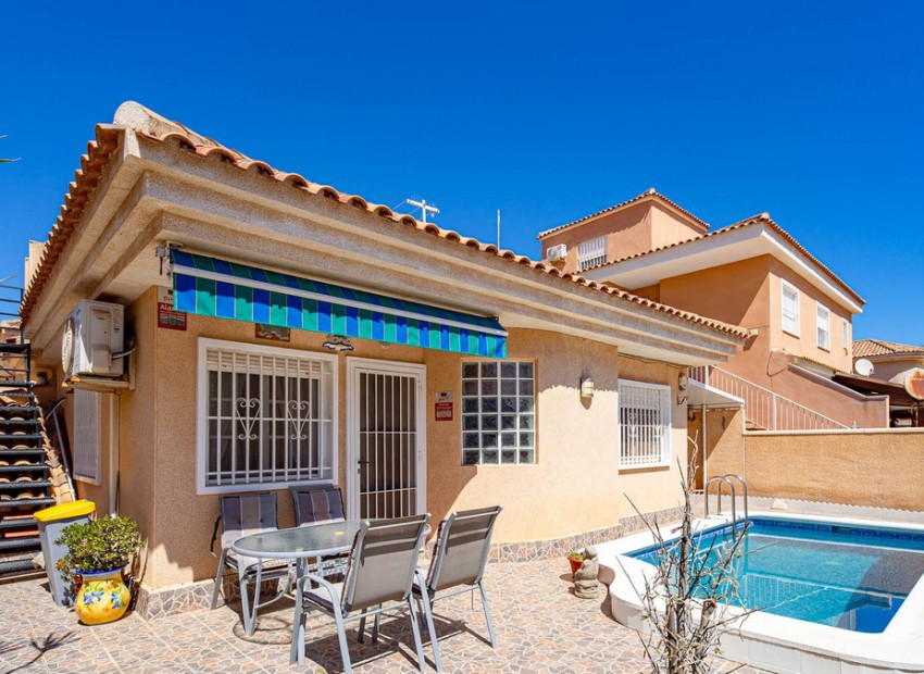 A Vendre - Villa - Punta Prima