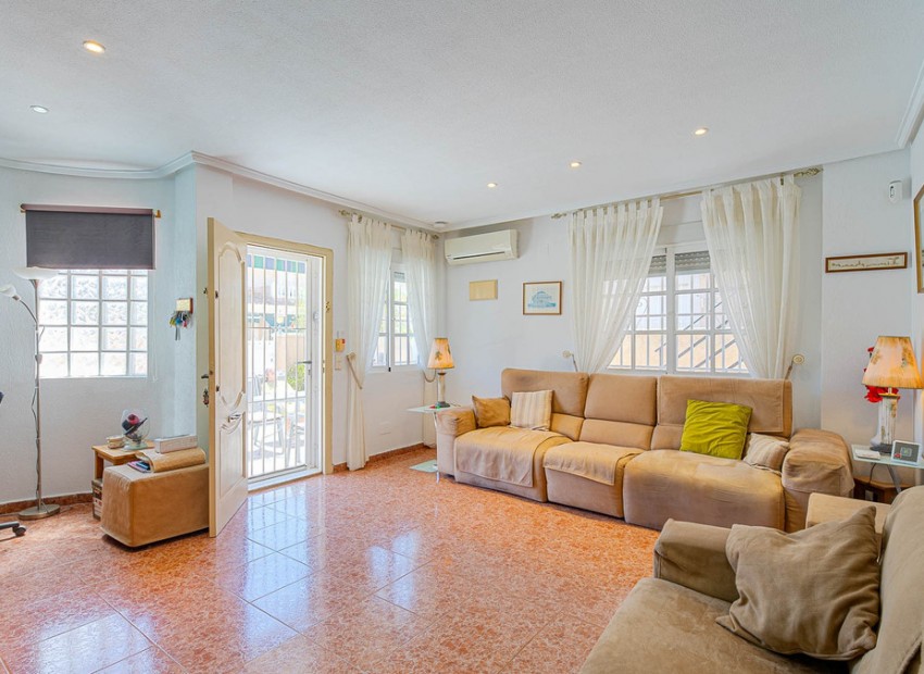 A Vendre - Villa - Punta Prima