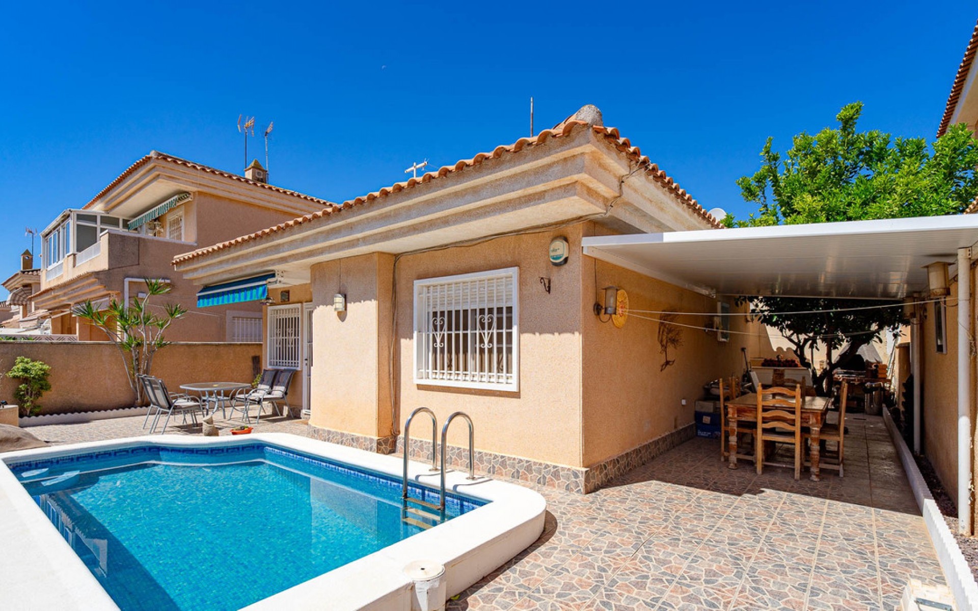 A Vendre - Villa - Punta Prima