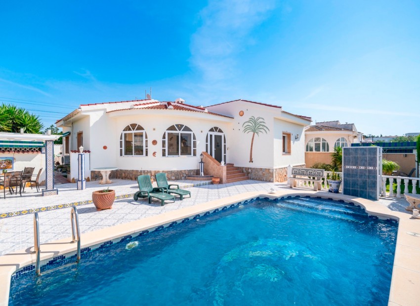 A Vendre - Villa - Rojales - Ciudad Quesada