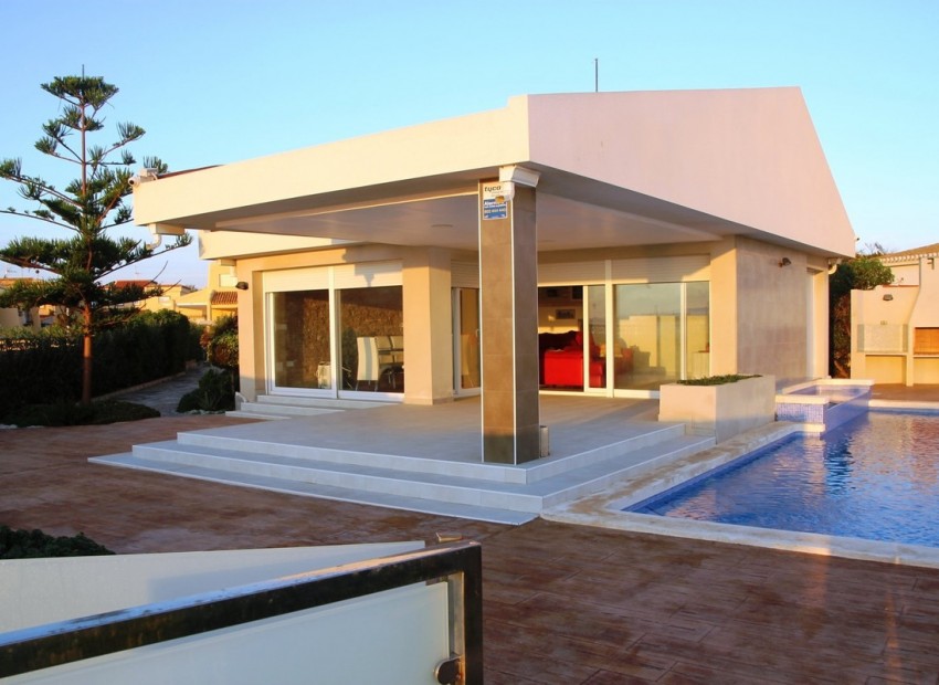 A Vendre - Villa - San Javier - La Manga Del Mar Menor