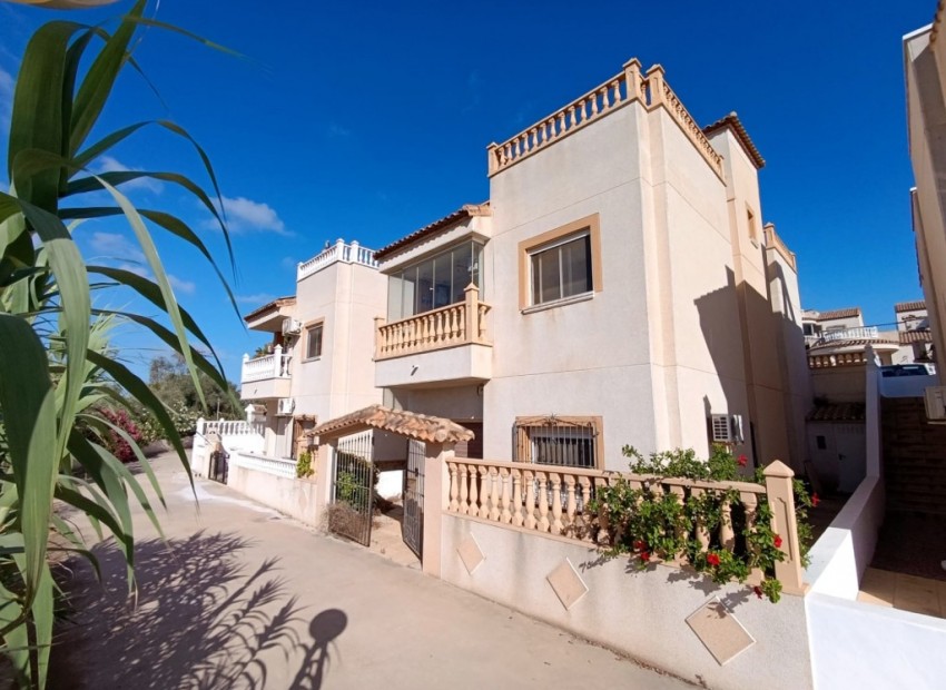 A Vendre - Villa - San Miguel De Salinas - Lake View Mansions