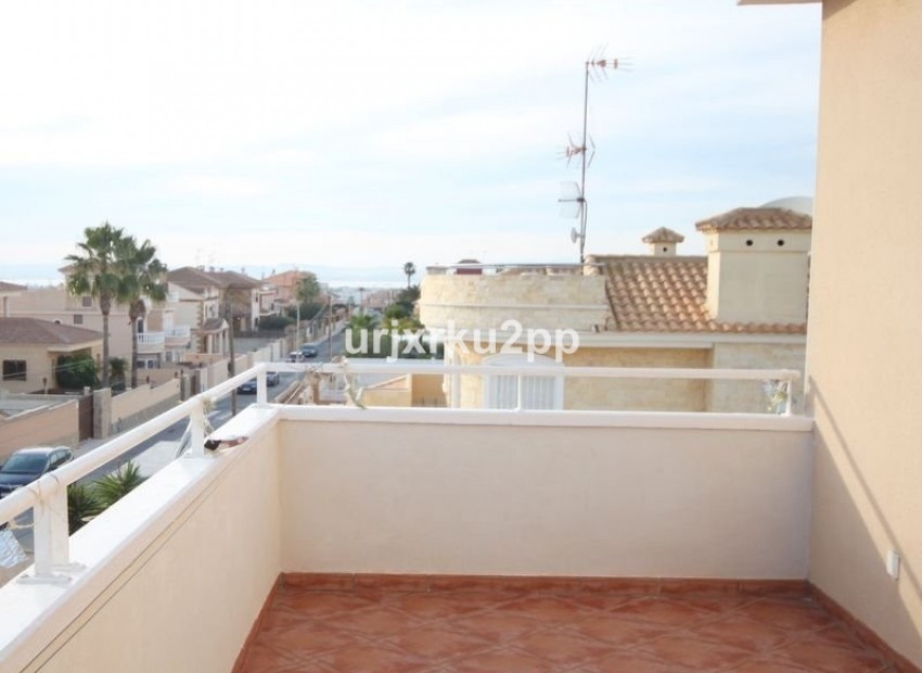 A Vendre - Villa - Torrevieja - Aguas Nuevas