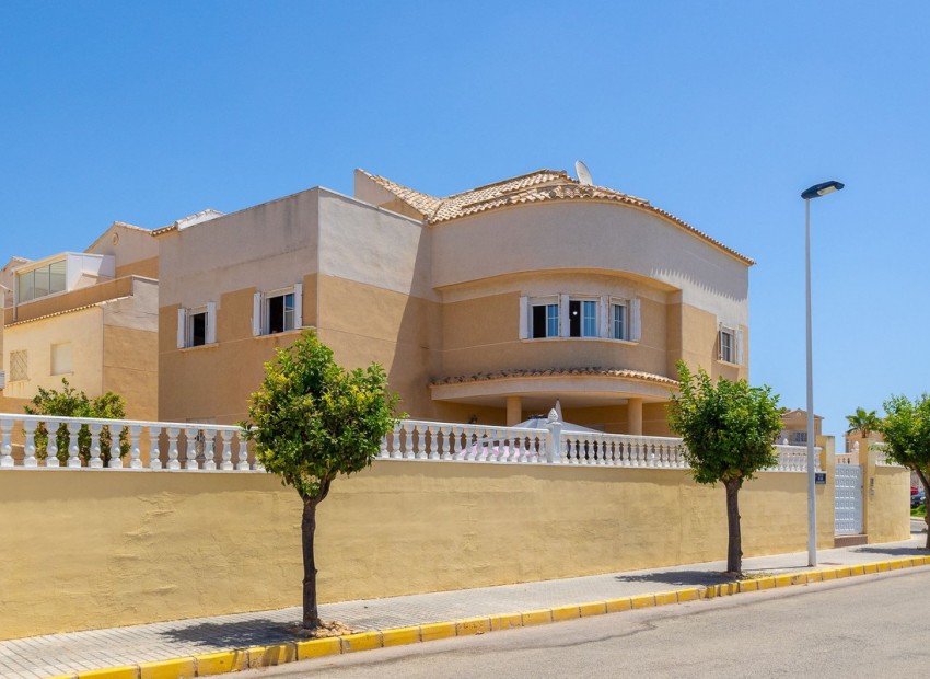 A Vendre - Villa - Torrevieja - La Siesta