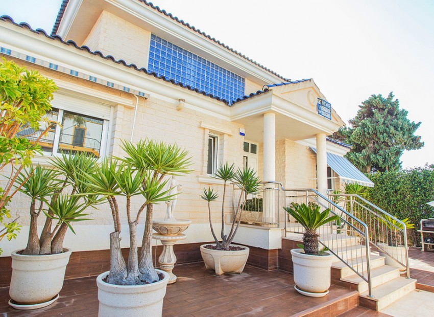 A Vendre - Villa - Torrevieja - Torre La Mata