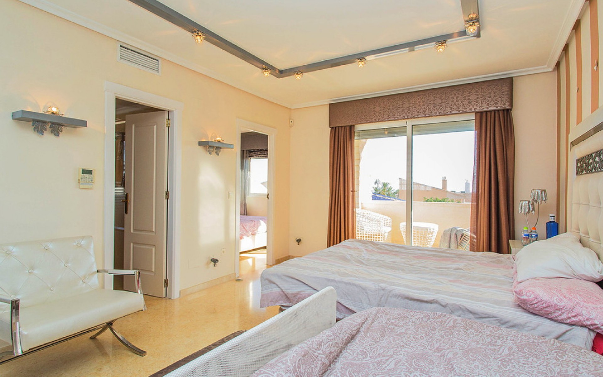 A Vendre - Villa - Torrevieja - Torre La Mata