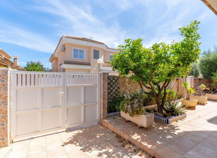 A Vendre - Villa - Torrevieja - Torrevieja Centro