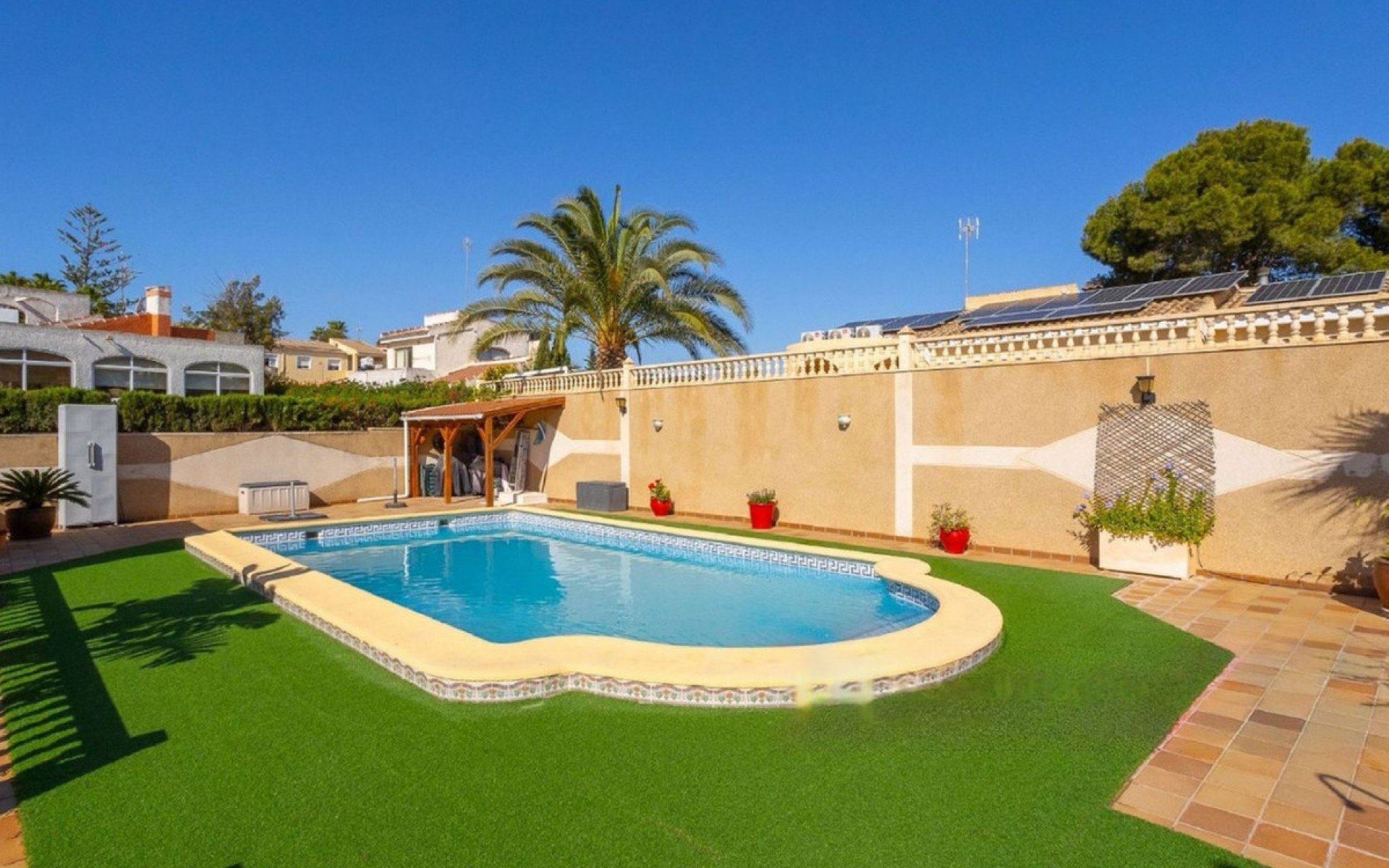 A Vendre - Villa - Torrevieja - Torrevieja Centro