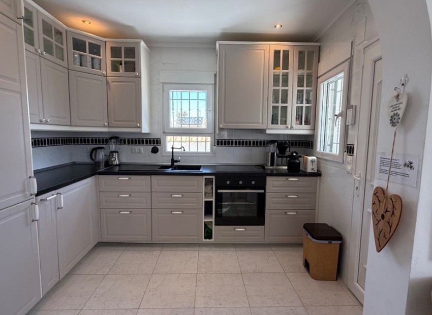 A Vendre - Villa - Torrevieja - Torrevieja Centro