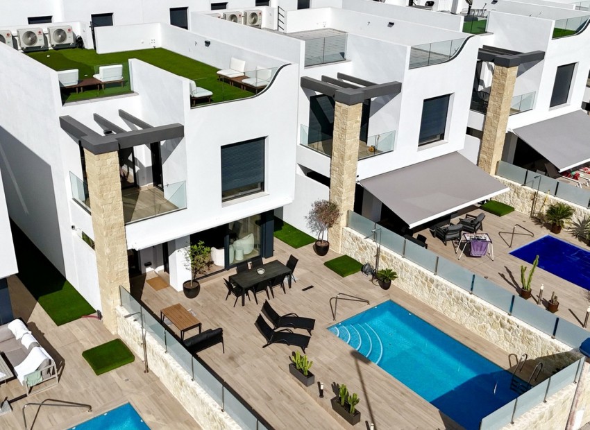 A Vendre - Villa - Torrevieja - Torrevieja Centro