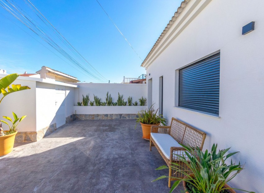 A Vendre - Villa - Torrevieja - Torrevieja Centro