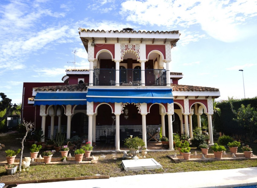 A Vendre - Villa - Torrevieja - Torrevieja Centro