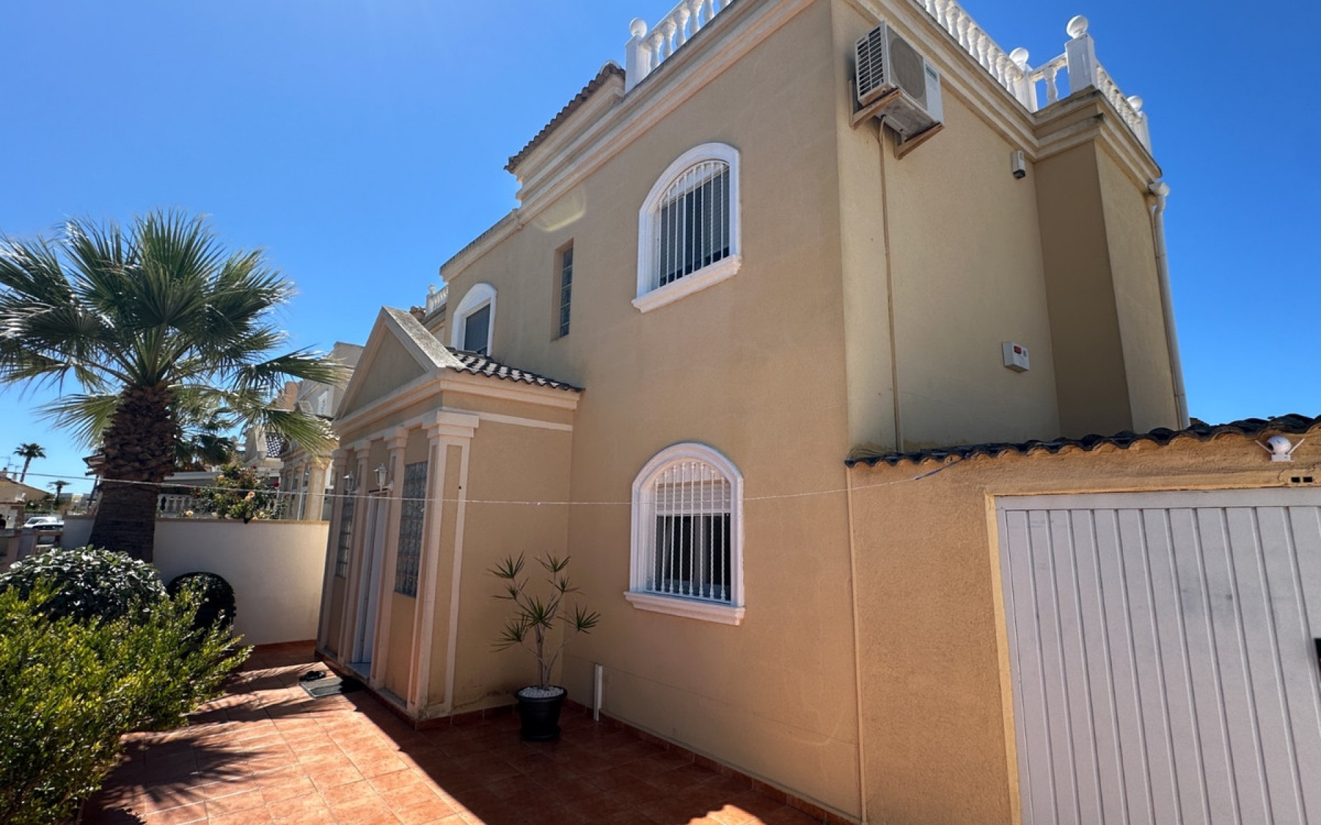 A Vendre - Villa - Torrevieja - Torrevieja Centro