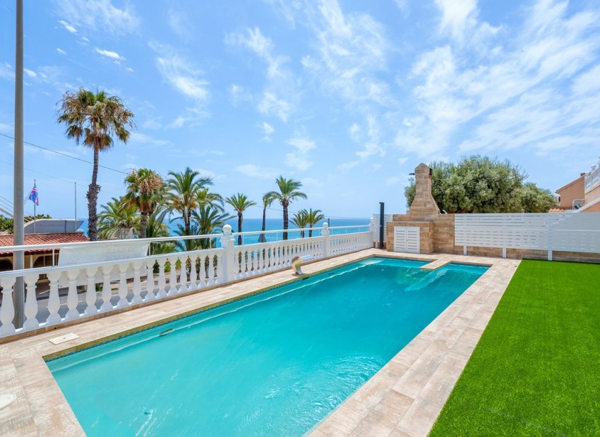 A Vendre - Villa - Torrevieja - Torrevieja Centro