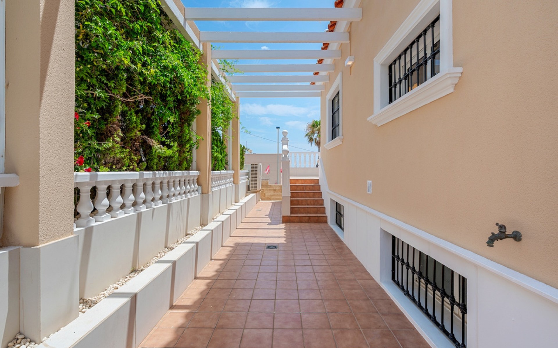 A Vendre - Villa - Torrevieja - Torrevieja Centro