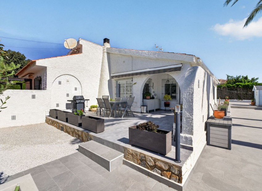 A Vendre - Villa - Torrevieja - Torrevieja Centro