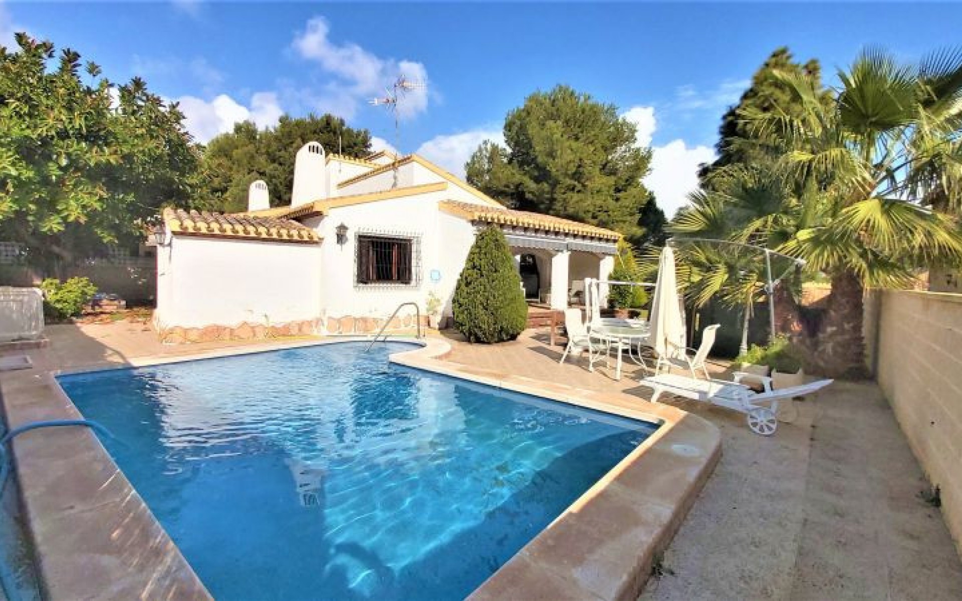 A Vendre - Villa - Torrevieja - Torrevieja Centro