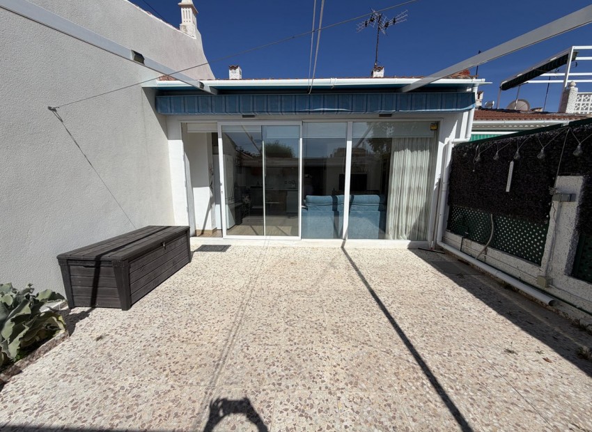 A Vendre - Villa - Torrevieja - Torrevieja Centro